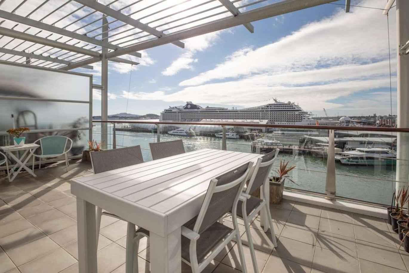Waterfront Seaview Hotel Apartment - Same Building Block As Auckland Hilton Exterior foto